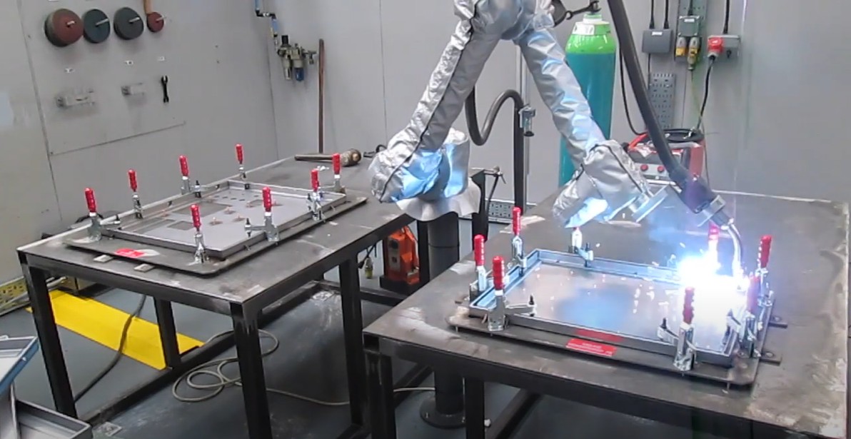 產業應用焊接Universal Robot Welding Olympus